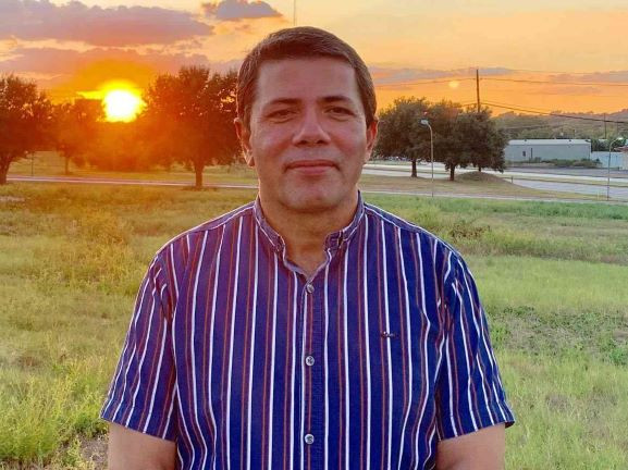 डा. मुरली अधिकारी