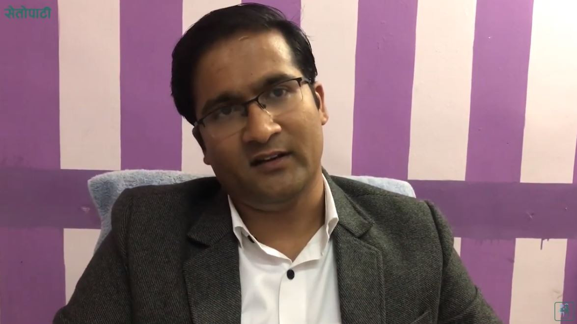 डा. विजय खरेल