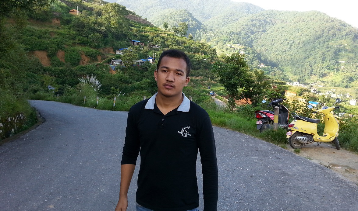 सृजन तामाङ