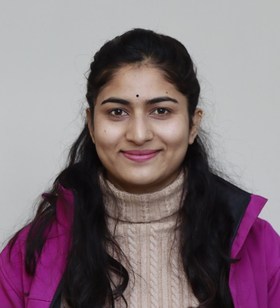 सुजना ढकाल