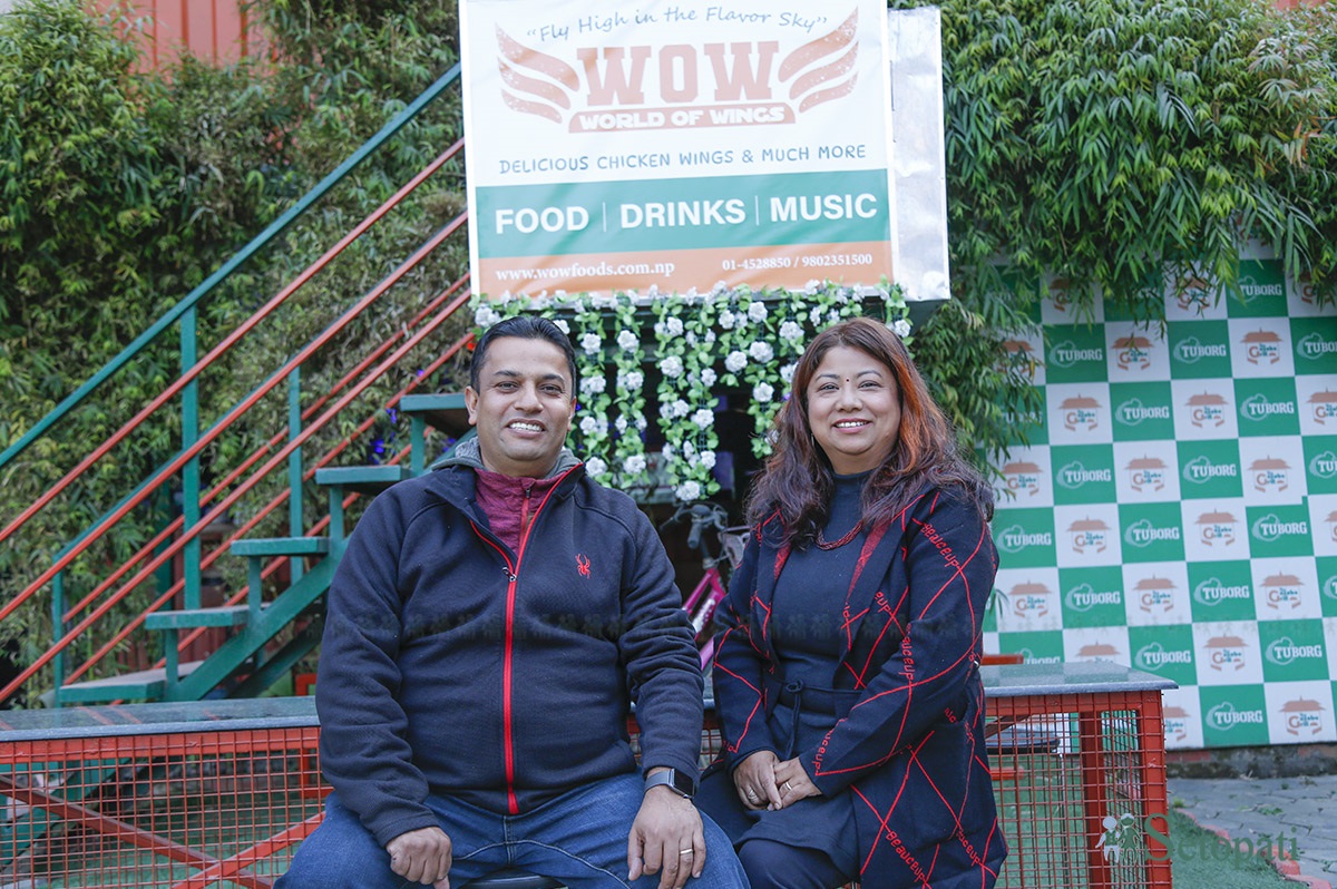 'वर्ल्ड अफ विङ्स (वाउ)' का नवीन र विनिता रिसाल। तस्बिरः नवीनबाबु गुरूङ/सेतोपाटी
