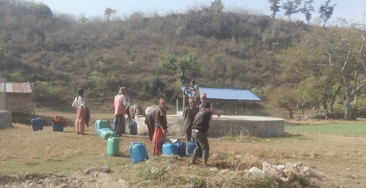 पानी खुवाउन नसकेर रेक्चा गाउँका किसानले बेचे बाख्रा