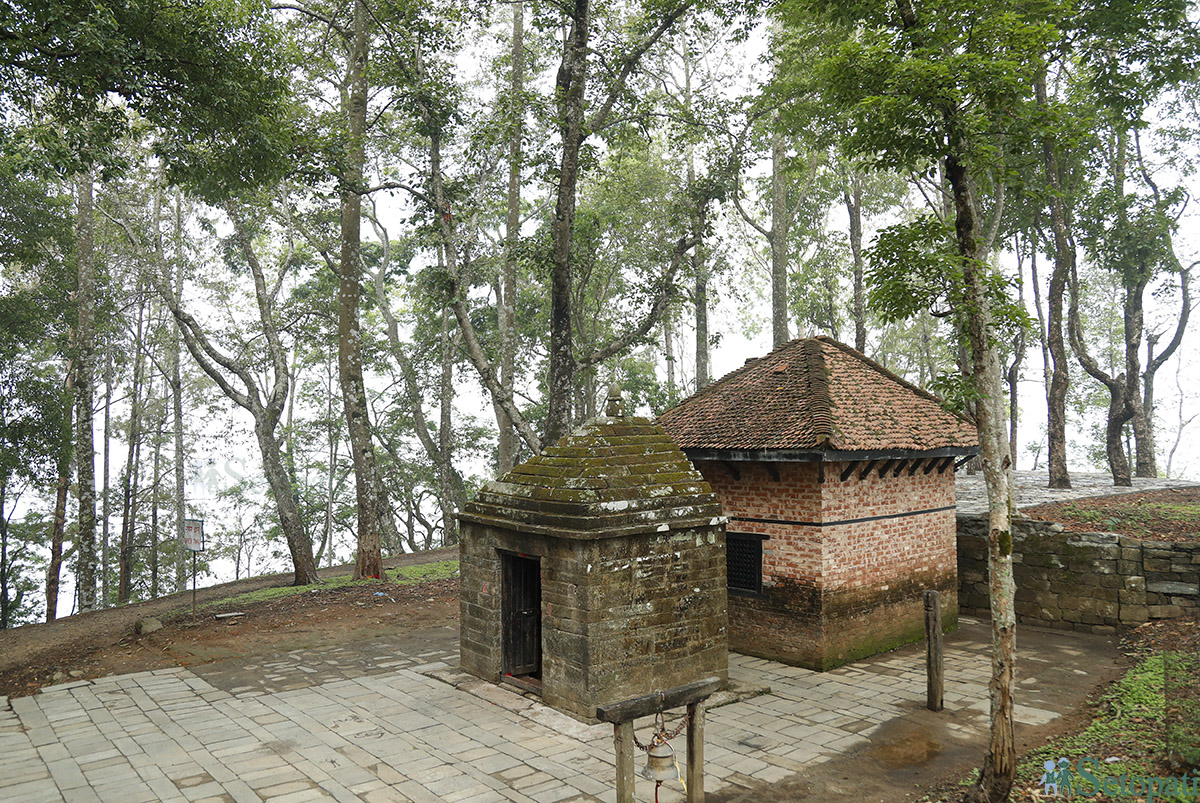 गणेशथान (अगाडि पट्टिको मन्दिर) । तस्विर सौजन्य: नवीनबाबु गुरुङ/सेतोपाटी