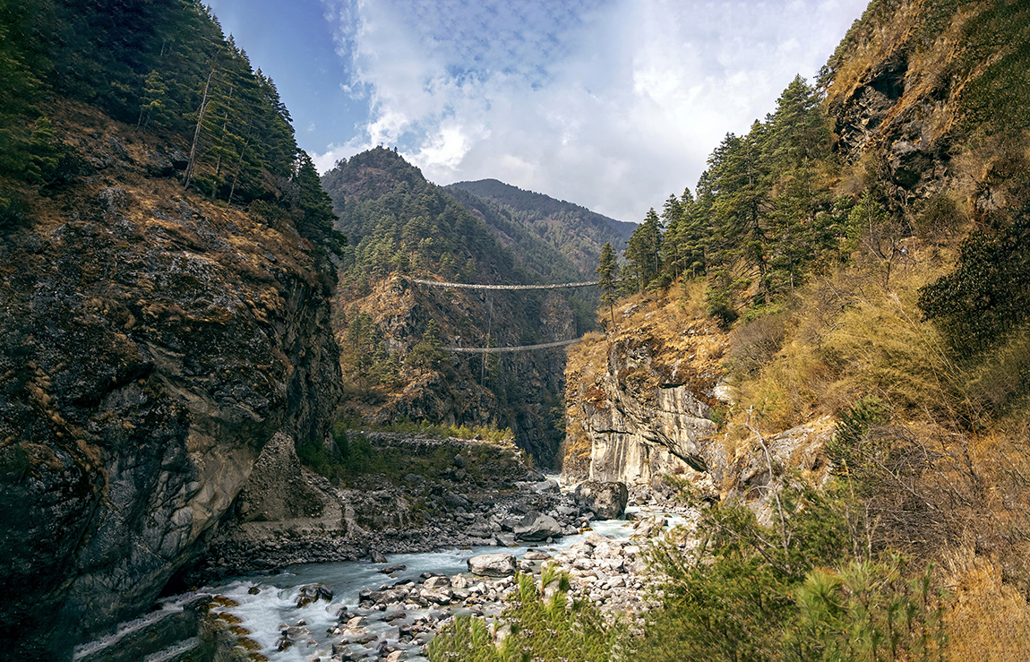 बालुवाटारमा सत्ता गठबन्धनको बैठक बसेको छ। आज अपराह्न बसेको बैठकमा नेकपा माओवादी केन्द्रका अध्यक्षसमेत रहेका प्रधानमन्त्री पुष्पकमल दाहाल प्रचण्ड, नेपाली कांग्रेसका सभापति शेरबहादुर देउवालगायत सत्ता गठबन्धन दलका शीर्ष नेता सहभागी छन्। तस्बिर: प्रधानमन्त्रीको सचिवालय