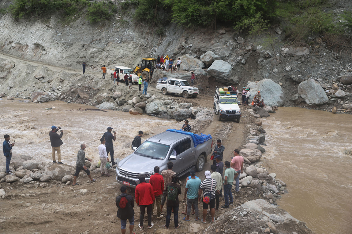 आजका तस्बिर- असार १२