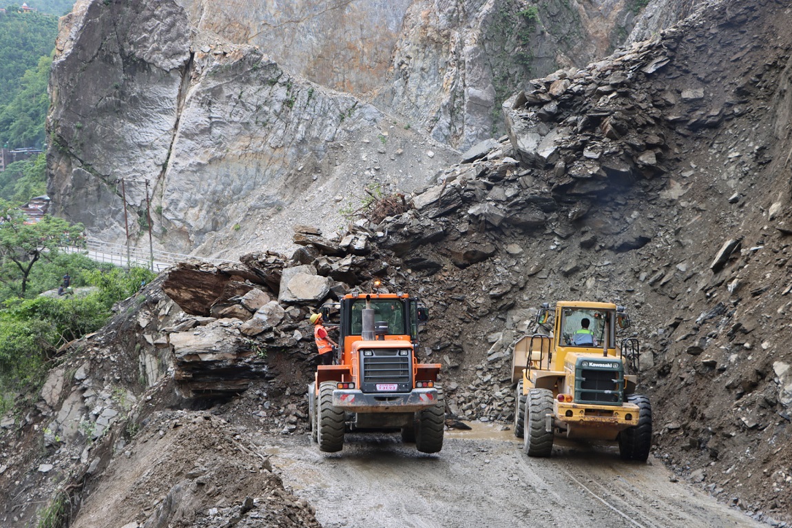 आजका तस्बिर- असार १७