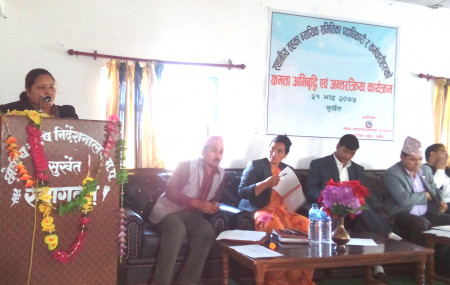 न्याय सम्पादनमा परेका समस्याबारेमा बोल्दै गुर्भाकोट नगरपालिकाका उपमेयर मैना विक। तस्बिर: दिपकजंग शाही/सेतोपाटी