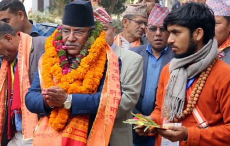 देवघाटको धनधान्याचल महायज्ञमा प्रचण्ड। फाइल तस्बिर। सौजन्य : नेपाल जर्नल