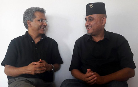 रवीन्द्र मिश्र र उज्वल थापा।