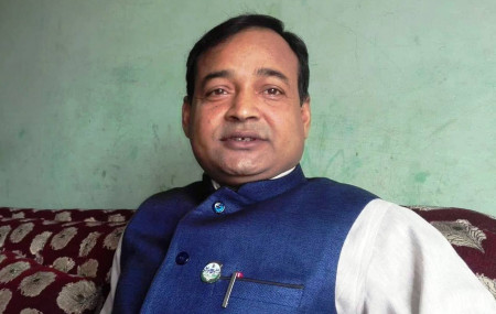 मन्त्री विजय यादव