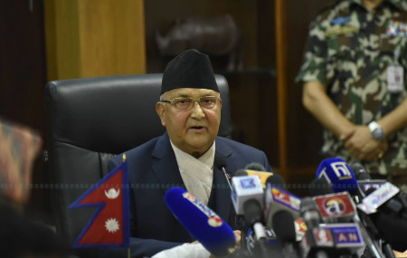 सिंहदरबारमा आयोजित पत्रकार सम्मेलनमा बोल्दै प्रधानमन्त्री केपी शर्मा ओली।तस्बिर : नारायण महर्जन /सेतोपाटी