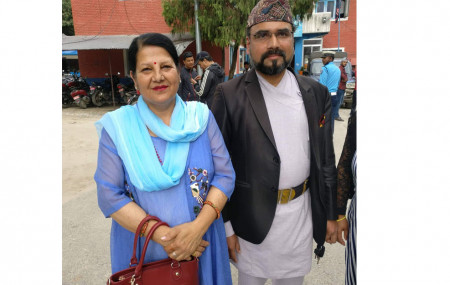 उजुरी दर्ता गर्न गएकी हेमा ओझा।