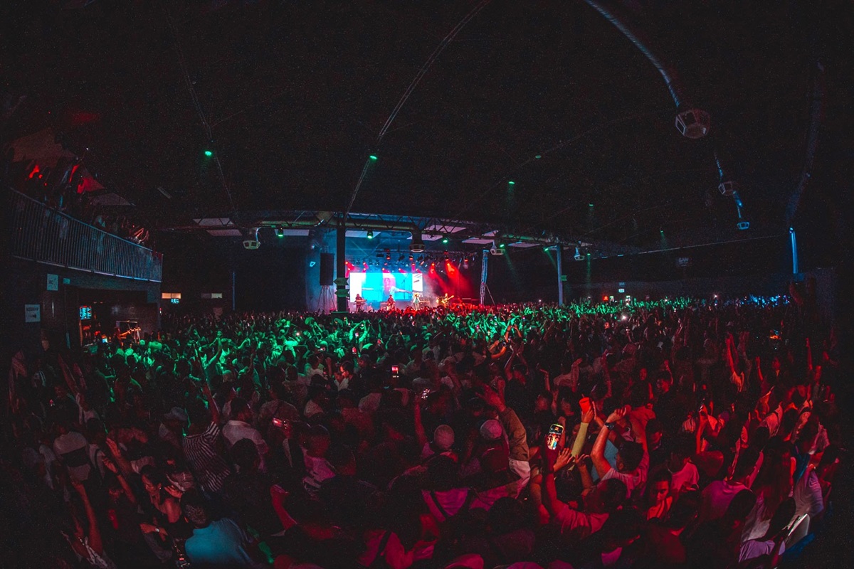 -Nepathya-performing-to-a-packed-house-in-Lisbon--1756885316.JPG