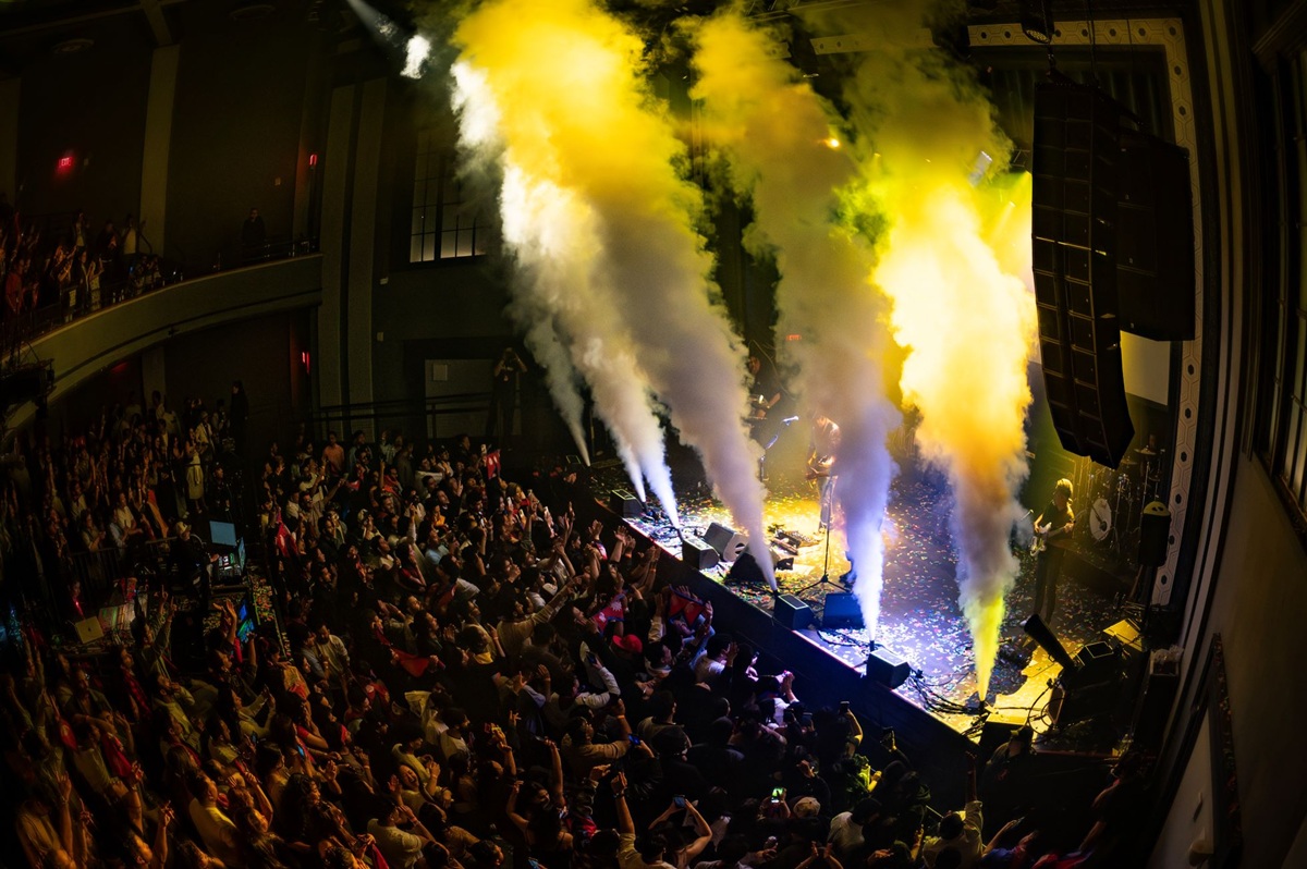 01-Nepathya-performing-at-the-Roxian-Theatre-in-Pittsburgh.-Photo---Monsoon-Shrestha---nepalaya-1748845592.jpg