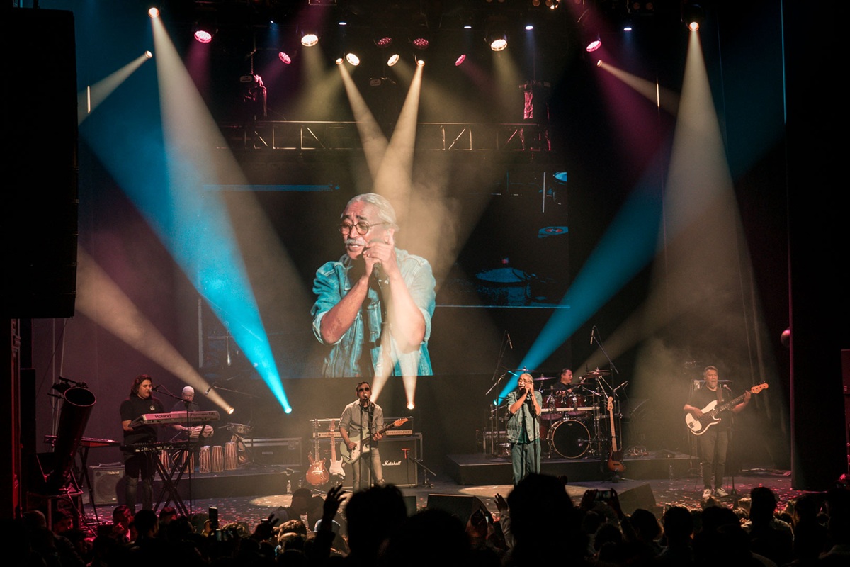 07-Nepathya-at-the-Moore-Theatre-in-Seattle.-Photo---Dipit-Raz-1748153403.jpg
