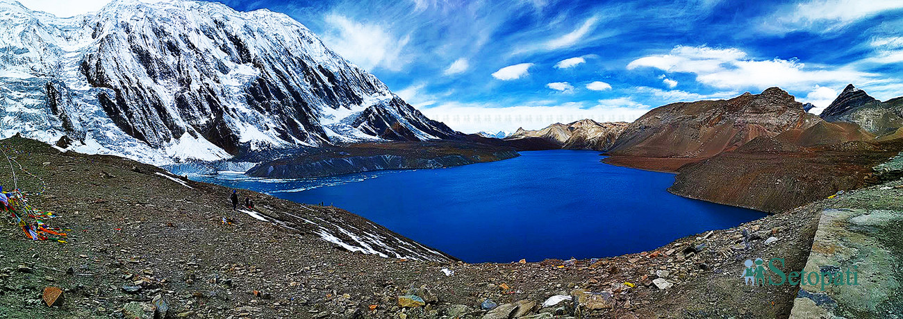 मनाङको तिलिचो ताल। तस्बिरः रिकेश महर्जन