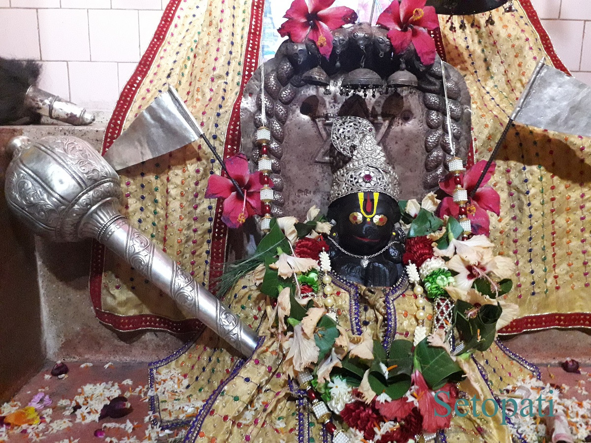 हनुमानगरस्थित हनुमान मन्दिरको सानो हनुमानको मूर्ति।