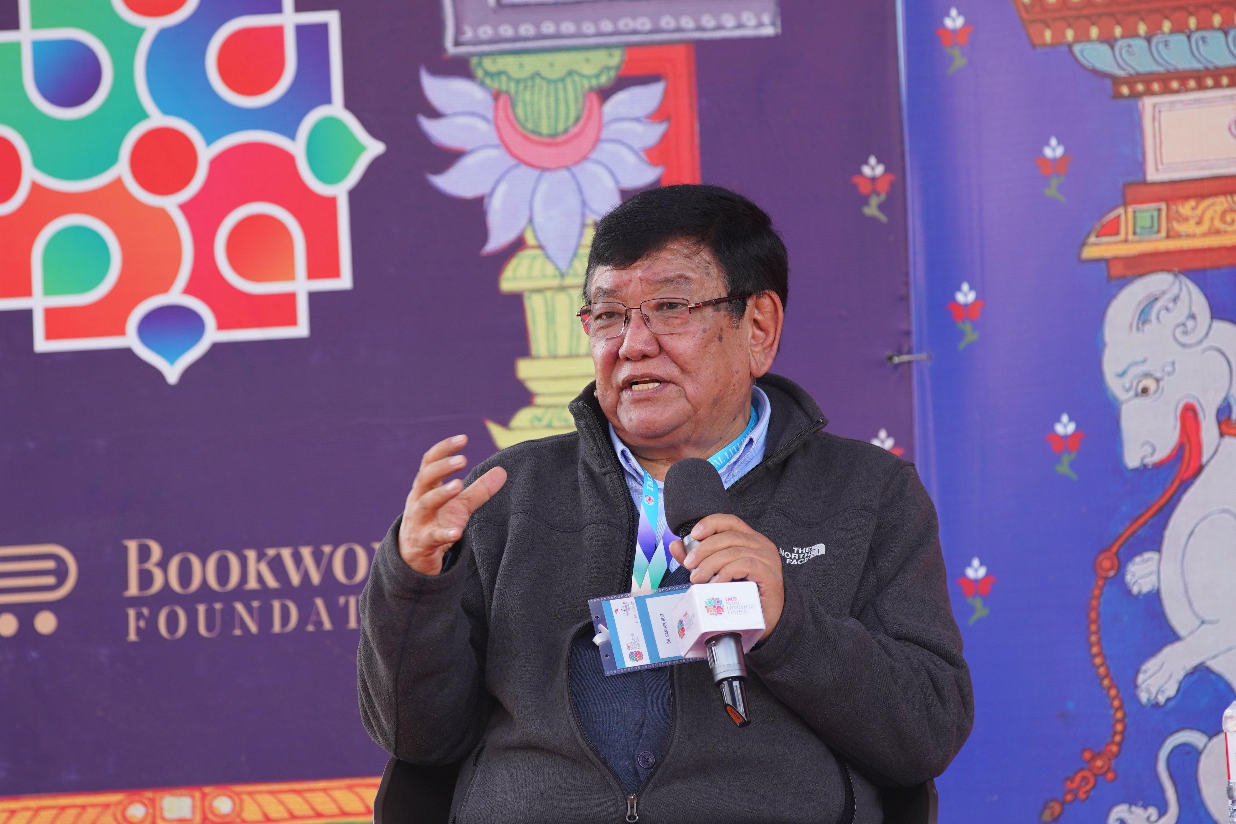 पोखरामा जारी नेपाल साहित्य महोत्सवमा डा. सन्दुक रूइत।
