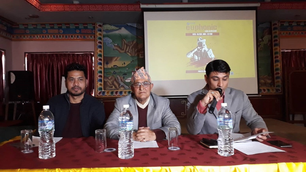 अनिल शाही र यादव खरेलका साथमा विवेक