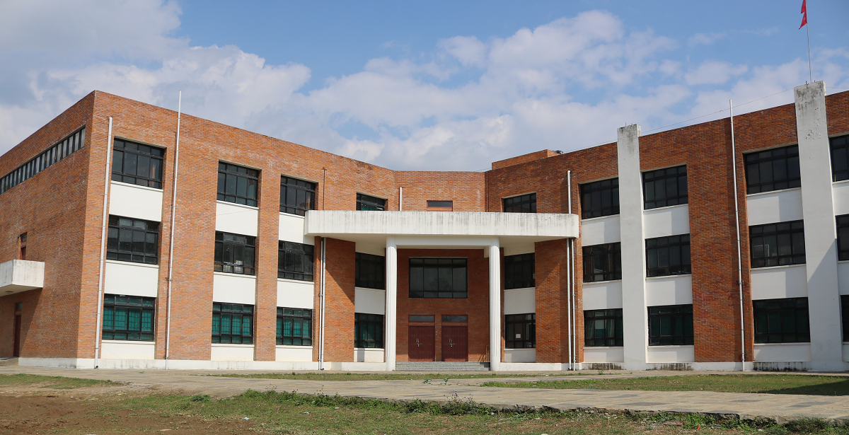 दाङस्थित  कोरोना विशेष अस्पताल। फाइल तस्बिर।