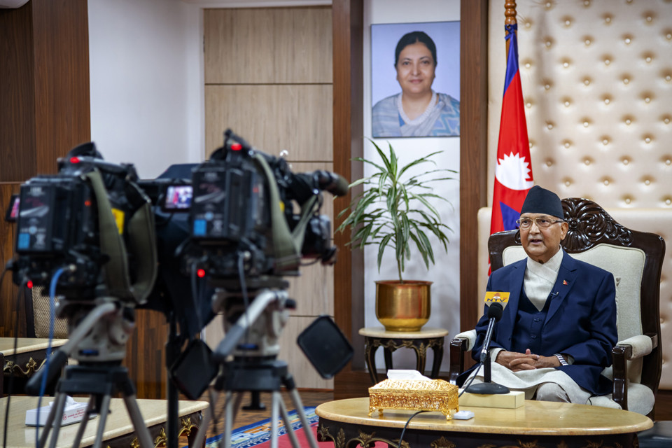 मंगलबार देशबासीका नाममा सम्बोधन गर्दै प्रधानमन्त्री ओली। तस्बिर: राजन काफ्ले।