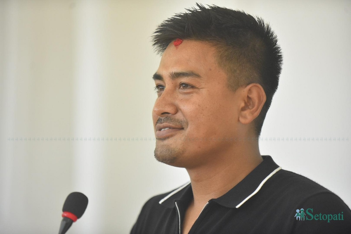 राष्ट्रिय टिमबाट खेल्न थालेको १८ वर्षपछि ज्ञानेन्द्र मल्लले गरे संन्यासको घोषणा (भिडिओ)
