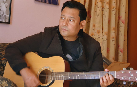 गायक विधान श्रेष्ठ । तस्बिर : मनोज सत्याल