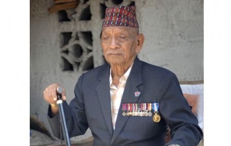 स्व. तुलबहादुर पुन