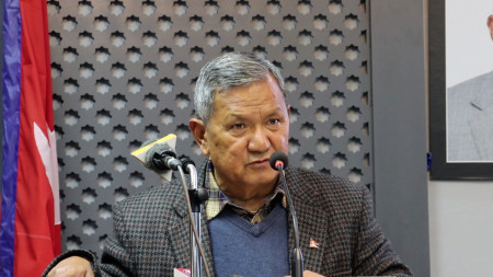 सरकार प्रवक्ता गुरूङ।