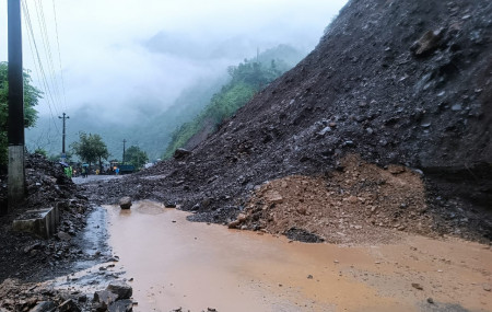 तस्बिर: सुपरभाइजर ईश्वर क्षेत्री