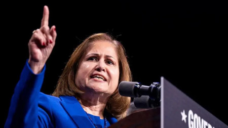 न्यूयोर्कका मेयर मात्र होइन, अमेरिकी निर्वाचनमा इतिहास रच्ने एक महिला पनि छिन्, को हुन् उनी?