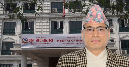 गृहसचिव राजकुमार श्रेष्ठ