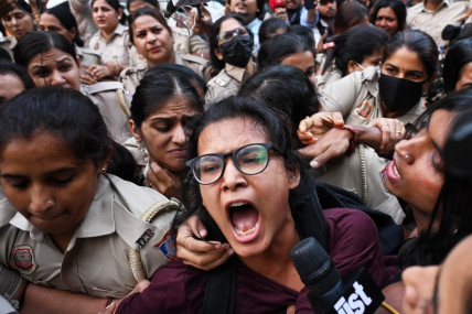 भारतमा आन्दोलनकारीविरूद्ध कम्तिमा ३ मुद्दा, १७ सामाजिक सञ्जाल एकाउन्ट पनि प्रहरी निगरानीमा
