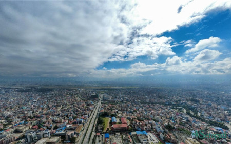 तीन दिनपछि उघ्रिएको काठमाडौं (तस्बिरहरू)