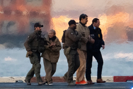 मदुरोले अमेरिकी अदालतलाई भने– म अपहरणमा परेको राष्ट्रपति र युद्धबन्दी हुँ