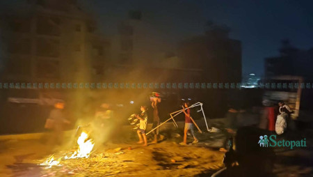 'आज एक रात बस्न दिनुस्, भोलि सामान लिएर जान्छौं भन्दा पनि चलाइयो डोजर'