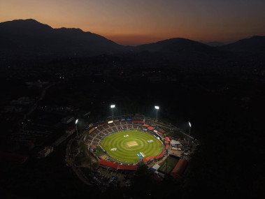 तस्बिरमा हेर्नुहोस्, एनपिएलको पहिलो दिनका झलकहरू