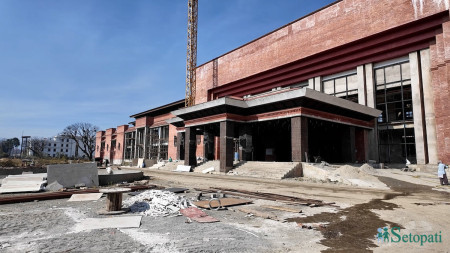 नयाँ आउने सांसदहरूलाई निर्माणाधीन संसद भवनमै शपथ गराउन यसरी हुँदैछ तयारी (भिडिओ)