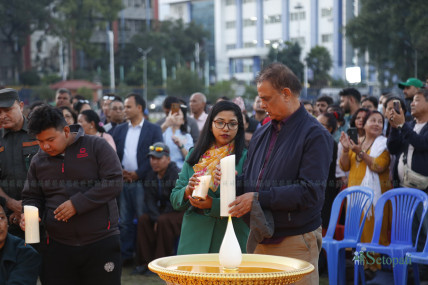 खुलामञ्चमा 'प्रेयर्स फर पिस', हेर्नुहोस् तस्बिरहरू