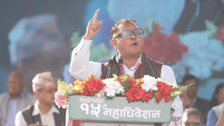 रेशमले रविलाई सम्झाए नख्खुमा सुनाएको गीत