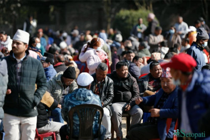 निर्णयको पर्खाइमा भृकुटीमण्डप (तस्बिरहरू)