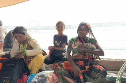 सुकुम्बासी बस्तीमा चलेको डोजरले विस्थापित हुनेहरू मान्छे मात्र थिएनन्