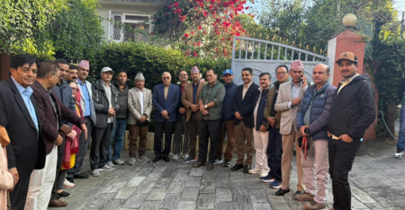 विशेष महाधिवेशन पक्षधरले भेटे शेखर कोइरालालाई, के भने?