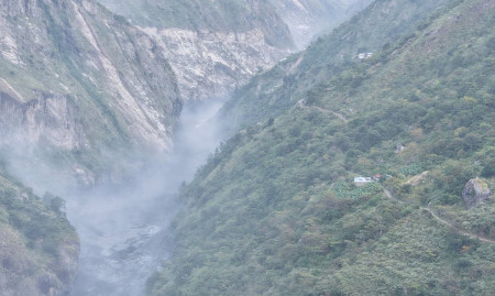 बाढीको पूर्वसूचना दिने साइरन थिएन, गाउँलेले फोन गरेरै जोगाए एकअर्काको ज्यान