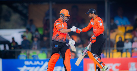 चितवनले पोखरालाई दियो १२१ रनको लक्ष्य