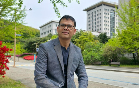 कोरियामा क्यान्सरको औषधि अनुसन्धान गर्छन् देवी