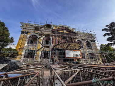 यसरी हुँदैछ सिंहदरबार भित्रको ग्यालरी बैठक 'रेट्रोफिटिङ' (तस्बिरहरू)