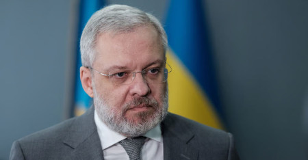 भ्रष्टाचारमा मुछिएका युक्रेनी पूर्व ऊर्जामन्त्री देश छाडेर भाग्नै लाग्दा पक्राउ