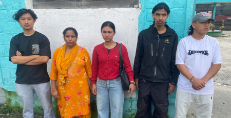 'भाइ घर जाऔं भन्छ, तर आफै राम्ररी सास फेर्न त सक्दैन'