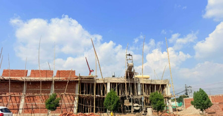 तस्बिर:  तुलसीपुर–६ रजौरामा निर्माणाधीन ‘भिएफएक्स सिनेमाज’ हल।